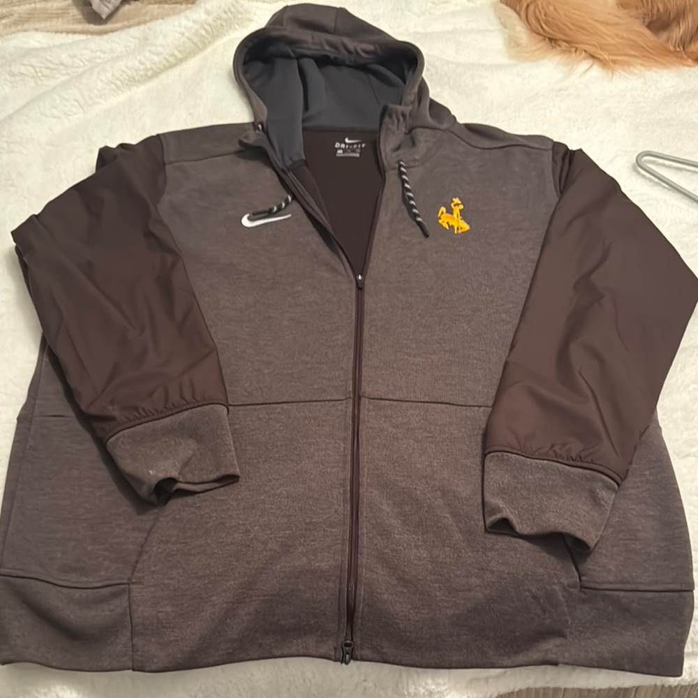 Nike Brown Lightweight Jacket with Yellow Wyoming Cowboy